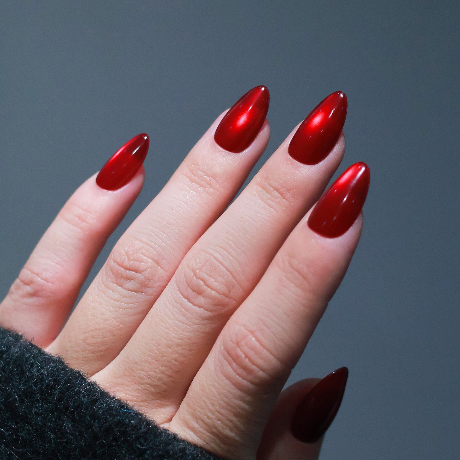 Cat Eye - Red Gem - Medium Almond