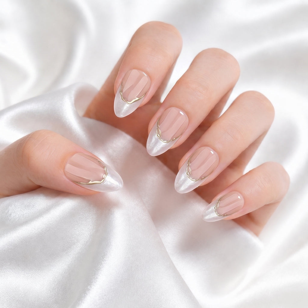 French - Liquid Nacre - Short Almond