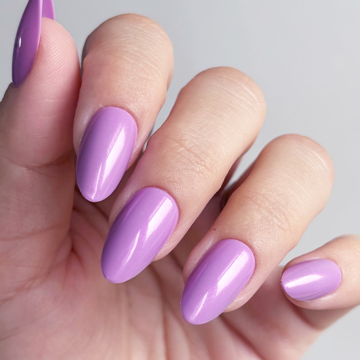 Solid Color - Violet Shimmer - Short Almond