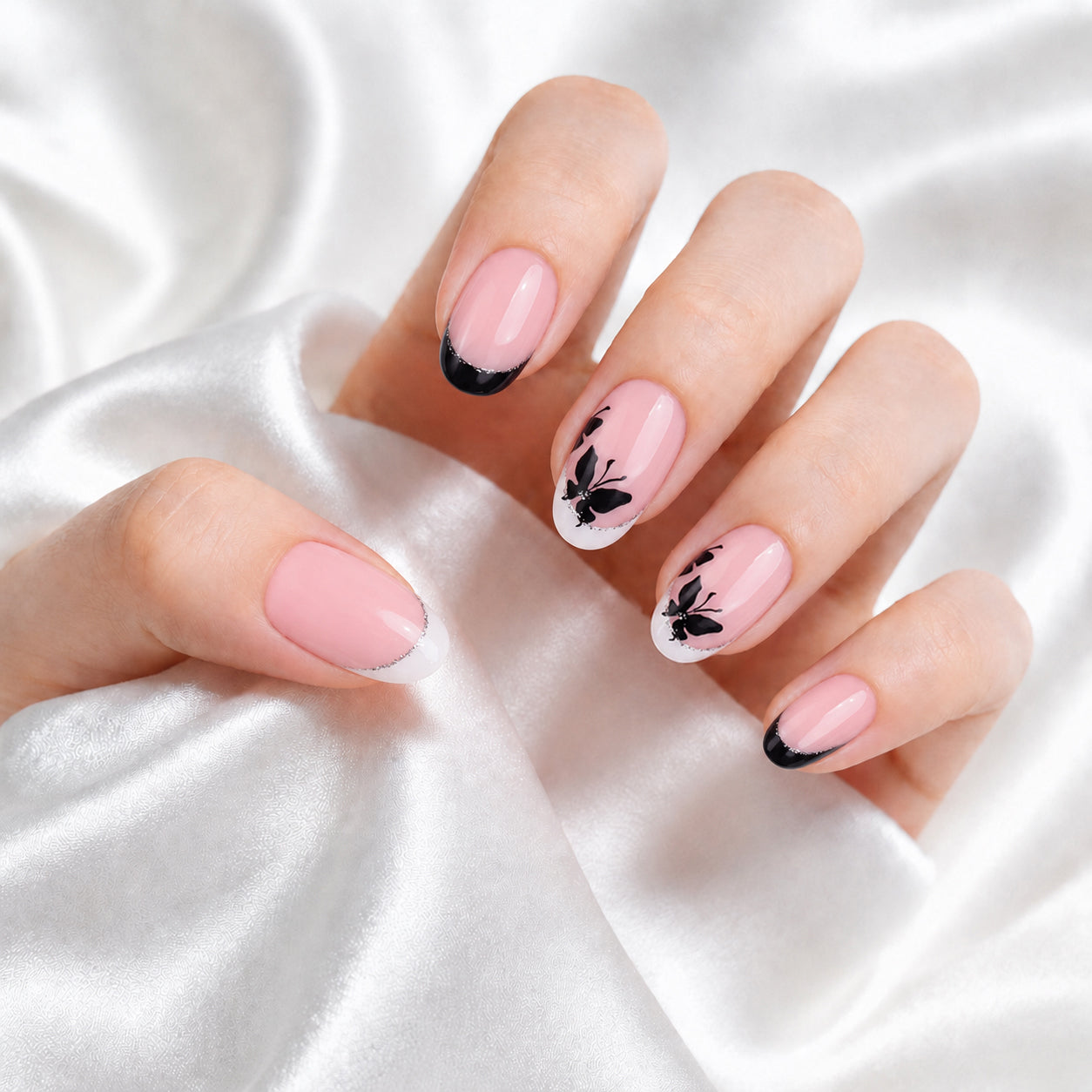 Patterned - Noir Papillon - Short Oval Secondary image