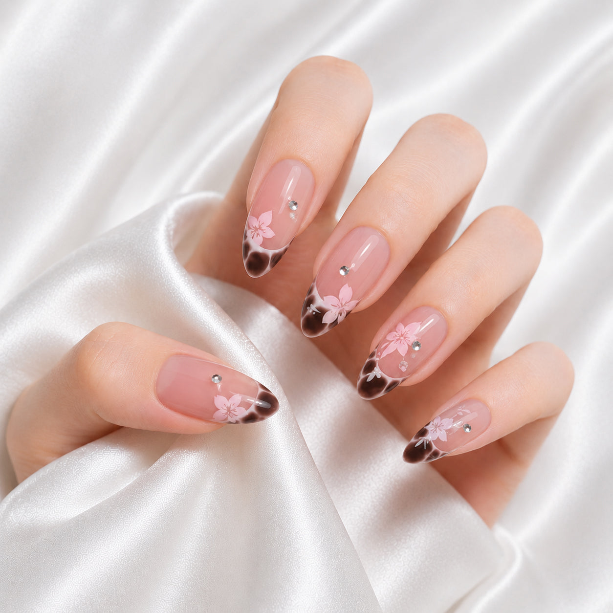 French - Sweet Cheetah - Medium Almond