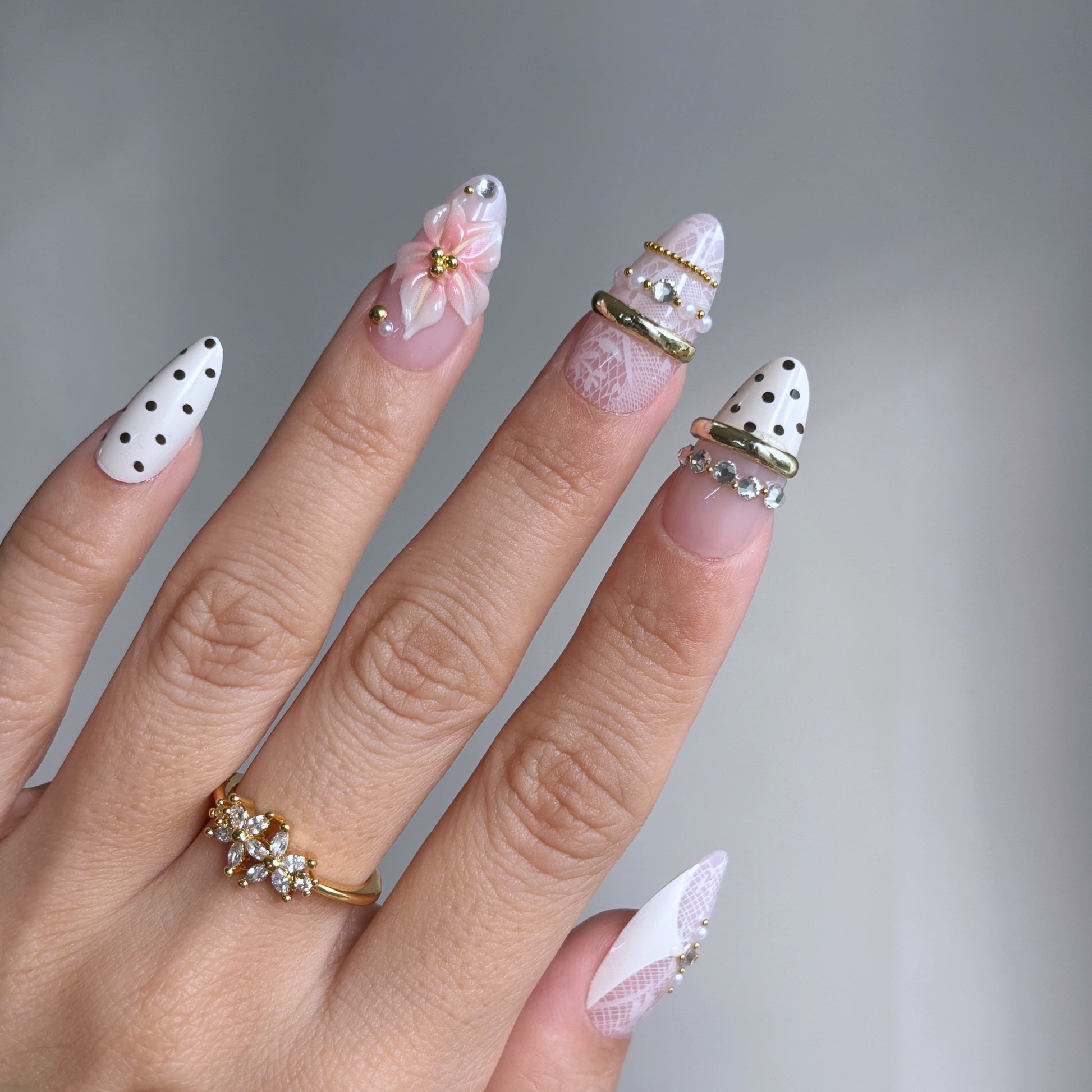 3D - Lace Polka - Medium Almond