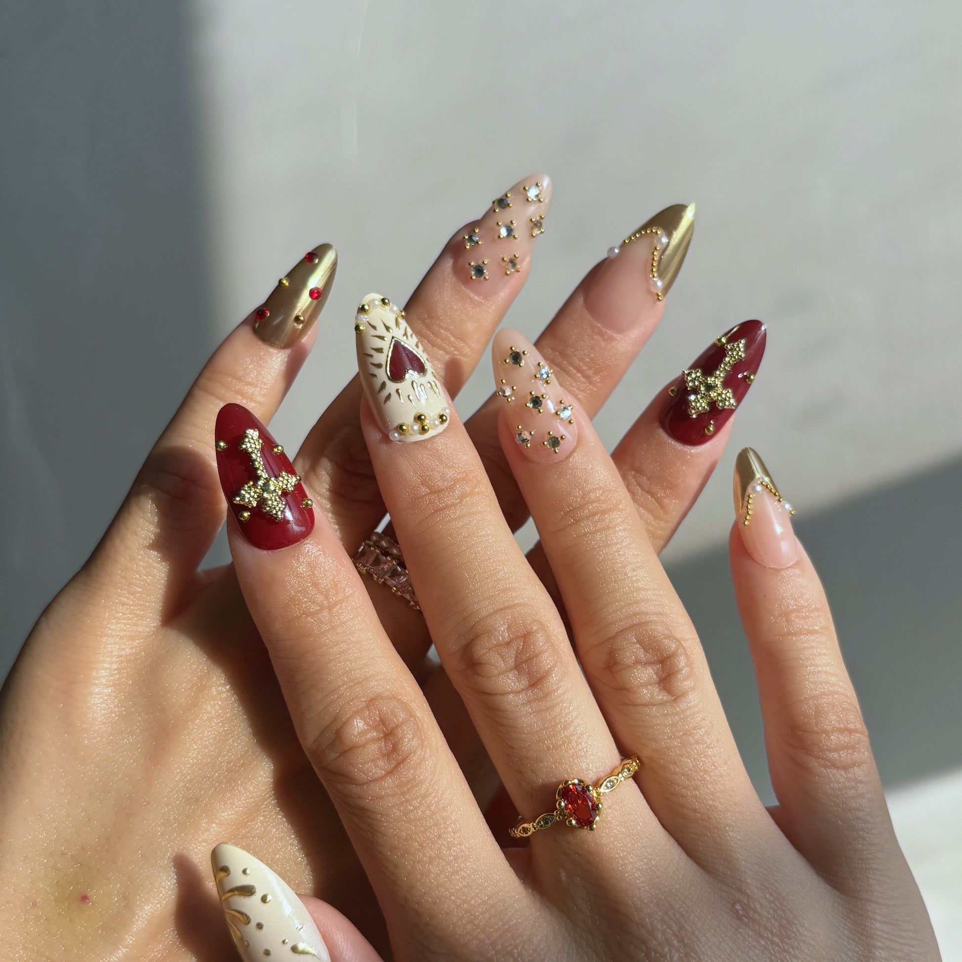 3D - Baroque Glam - Medium Almond